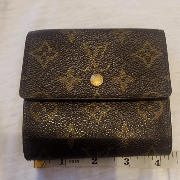 π€ Louis Vuitton Compact Monogram Wallet - Picture 1 of 8
